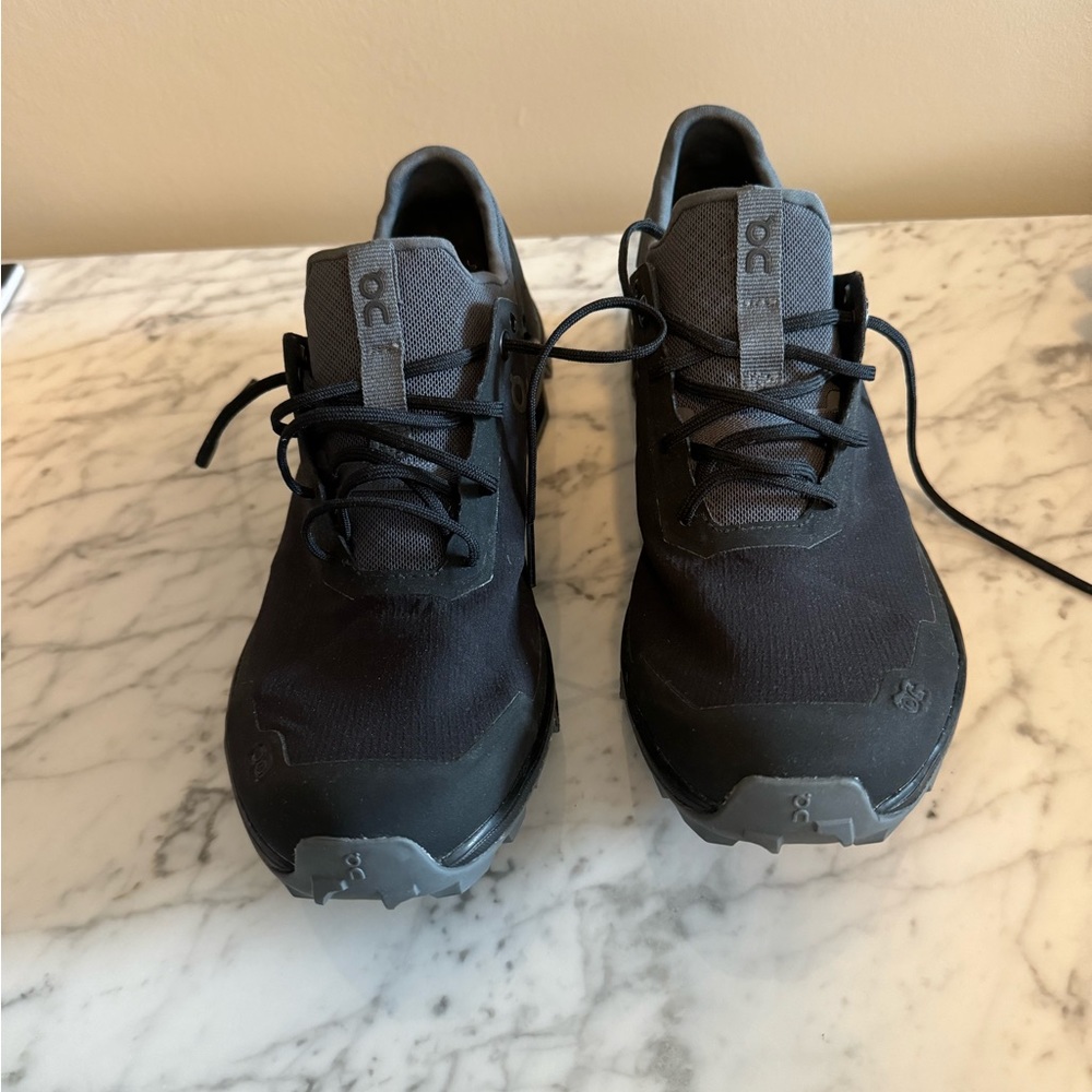 ON running Cloudventure Peak 1 trail running shoe.